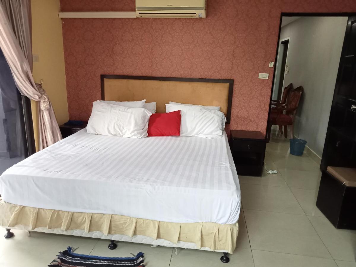 Lucky Inn Suites 芭達亞 外观 照片